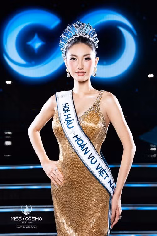 Trước khi đăng quang Miss Cosmo Vietnam 2025 - Hoa hậu Hoàn vũ Việt Nam 2025, Nguyễn Hoàng Phương Linh không phải người nổi tiếng. Ảnh: Miss Cosmo Vietnam.