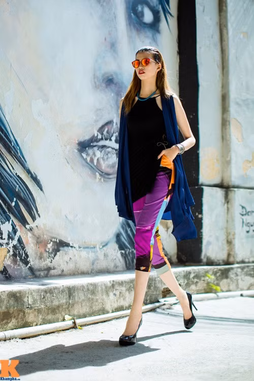 Hồng Xuân giành giải á quân cuộc thi Vietnam's Next Top Model năm 2015. Sau sân chơi người mẫu này, cô lột xác. Trước nghi vấn dao kéo, Hồng Xuân phủ nhận. Ảnh: Khám Phá.﻿