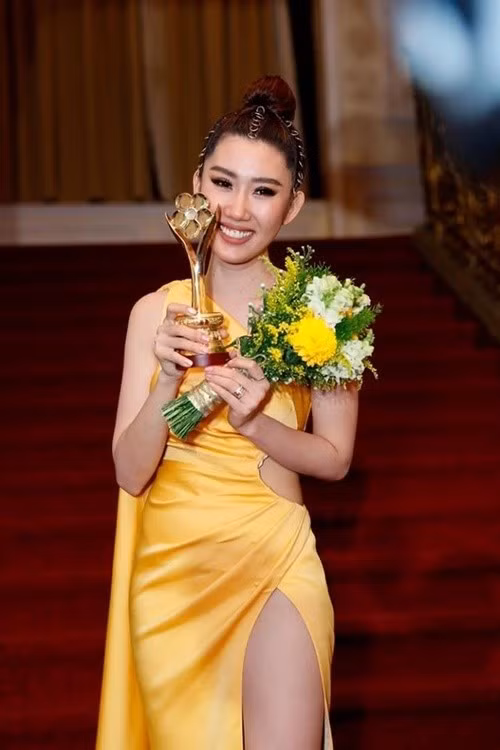 Với vai Hân, Thúy Ngân đoạt giải Nữ diễn viên Điện ảnh truyền hình được yêu thích tại Mai Vàng 2018. Ảnh: Người Lao Động.