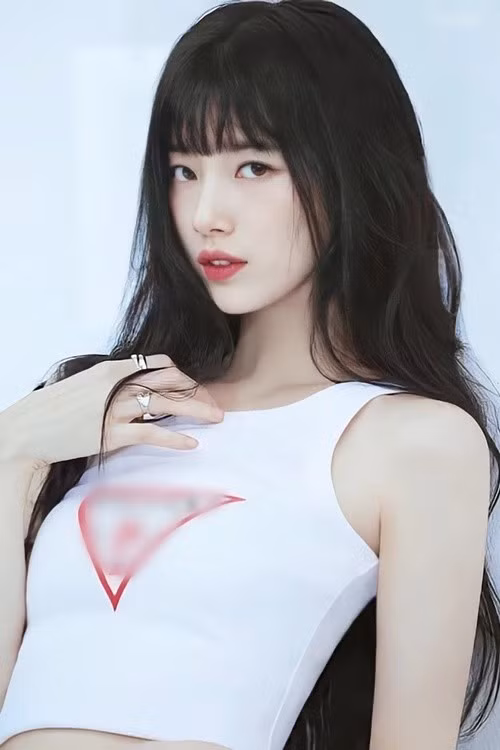 Sau khi chia tay các nam diễn viên Lee Min Ho và Lee Dong Wook, Suzy kín tiếng về chuyện tình cảm. Ảnh: Phụ Nữ Việt Nam.