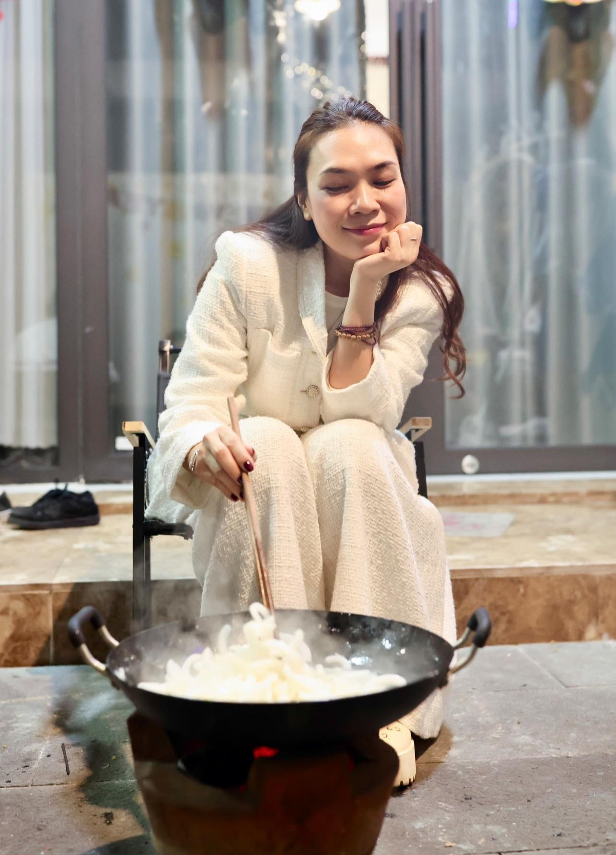 Với Mỹ Tâm, Tết không chỉ là kỳ nghỉ mà còn là khoảng thời gian để trân trọng gia đình và những giá trị truyền thống.