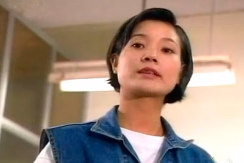 Lệ Hằng nổi tiếng với vai Hoài Thatcher trong bộ phim Xin hãy tin em. Ngoài đóng phim, nữ diễn viên còn diễn kịch tại Nhà hát Tuổi trẻ. Đến năm 2012, Lệ Hằng bất ngờ giải nghệ. Tháng 4/2023, Lệ Hằng bị khởi tố về tội Mua bán trái phép chất ma túy. Ảnh: Vietnamnet.