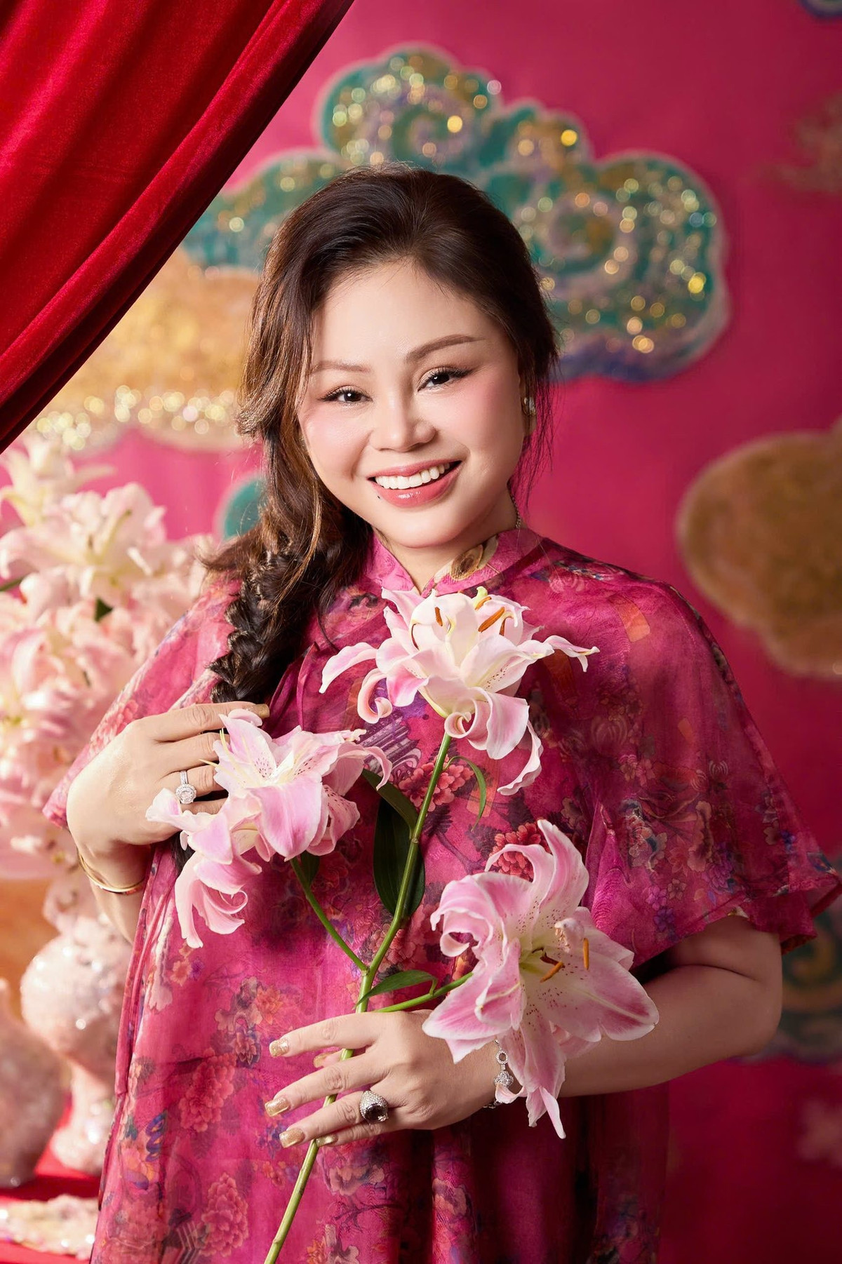 Nhan sắc của Lê Giang mang nét mặn mà, sắc sảo và ngày càng cuốn hút theo thời gian. Ảnh: FB Lê Giang.