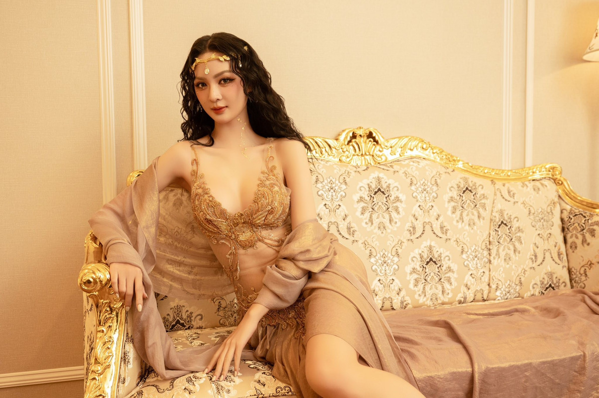 Cẩm Ly cho rằng từ khi còn là thí sinh cho đến khi chính thức được xướng tên trở thành Á hậu 2 Hoa hậu Quốc gia Việt Nam 2024, mọi thứ đối với cô đều là một cơ hội để cô được phát triển hơn trên hành trình trưởng thành của mình. Ảnh: FB Cẩm Ly.