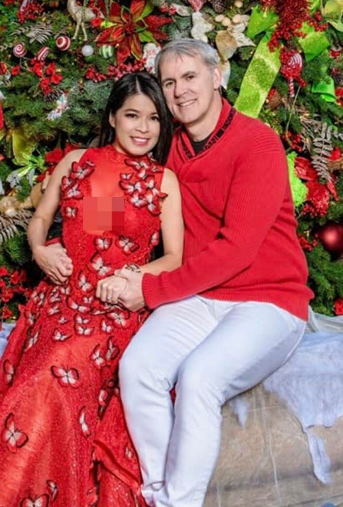 Giai đoạn đầu, vợ chồng cô đối mặt không ít khó khăn khi vừa chăm con nhỏ vừa gây dựng sự nghiệp, đồng thời chịu áp lực cạnh tranh từ các công ty lớn. Ảnh: FB Bích Tuyền.