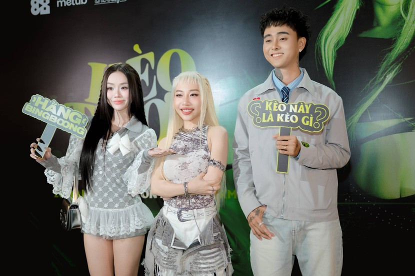 Cặp đôi đến chúc mừng ca sĩ Hằng BingBoong ra mắt sản phẩm âm nhạc cách đây ít ngày. Ảnh: An Ninh Thủ Đô.