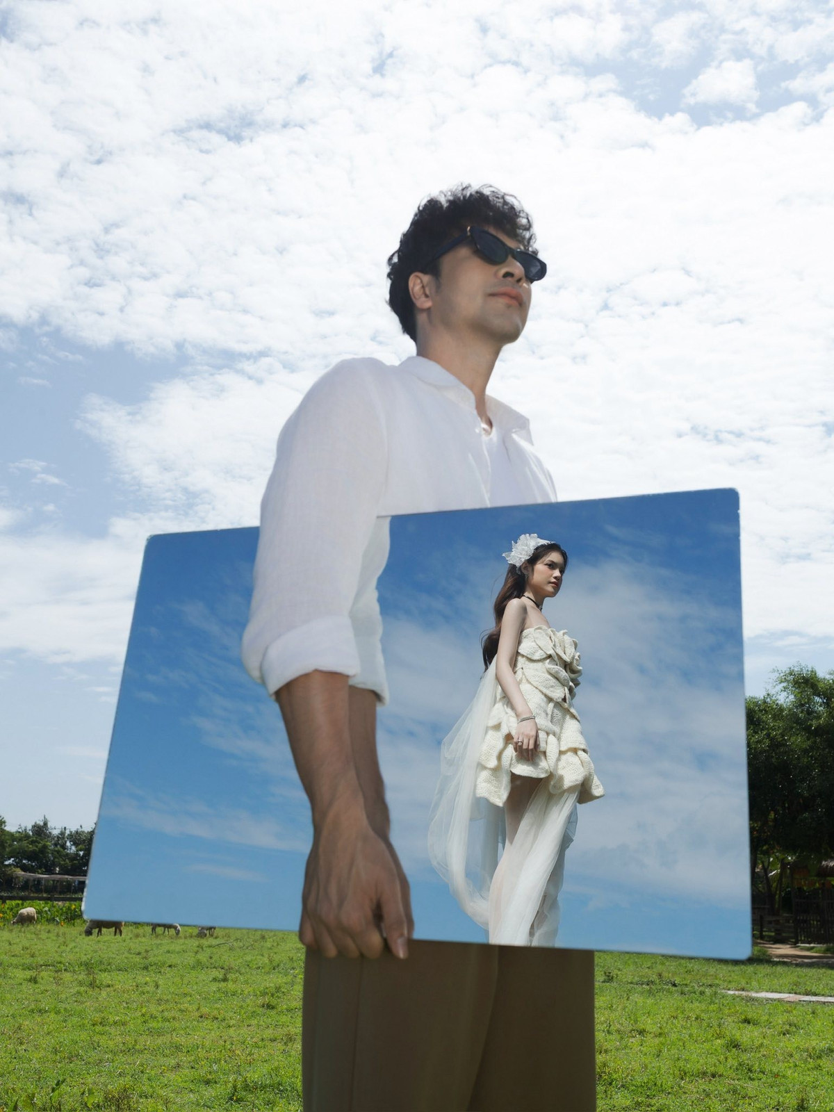 Hai vợ chồng Sunny Đan Ngọc tin rằng hạnh phúc trở nên trọn vẹn hơn khi được chia sẻ cùng những người quan trọng nhất. Ảnh: FB Sunny Đan Ngọc.