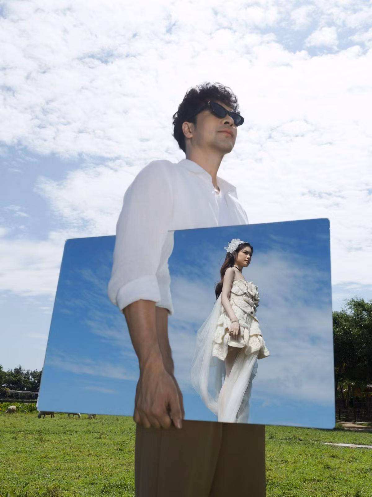 Hai vợ chồng Sunny Đan Ngọc tin rằng hạnh phúc trở nên trọn vẹn hơn khi được chia sẻ cùng những người quan trọng nhất. Ảnh: FB Sunny Đan Ngọc.