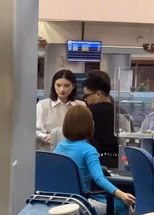 Ý Nhi và Anh Kiệt yêu xa khi nàng hậu du học ở Úc. Ảnh: Đời Sống Pháp Luật.