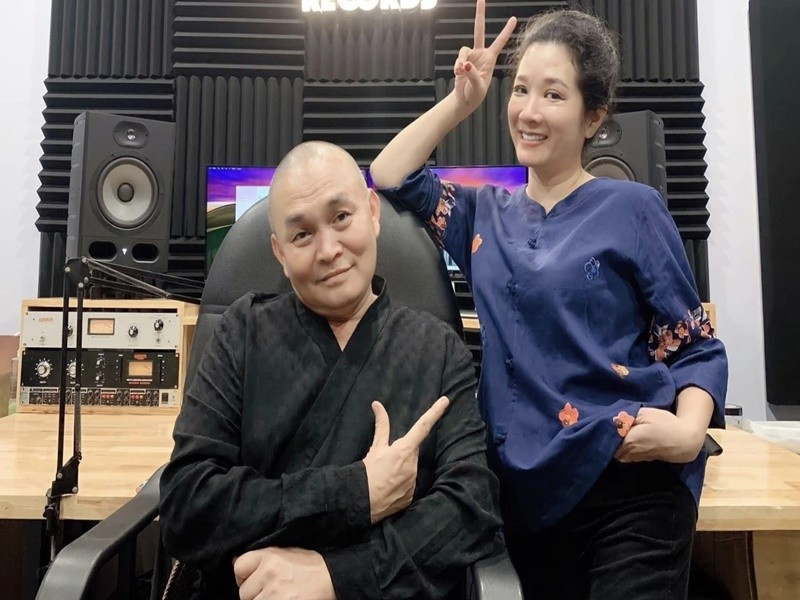 Nói về tình bạn với đàn anh, Thanh Thanh Hiền chia sẻ trên Gia Đình &amp; Xã Hội rằng trong cuộc sống, cô là một trong những người mà nghệ sĩ Xuân Hinh thường xuyên gọi điện, trò chuyện và chia sẻ mọi chuyện. Ảnh: Sức Khỏe Đời Sống.