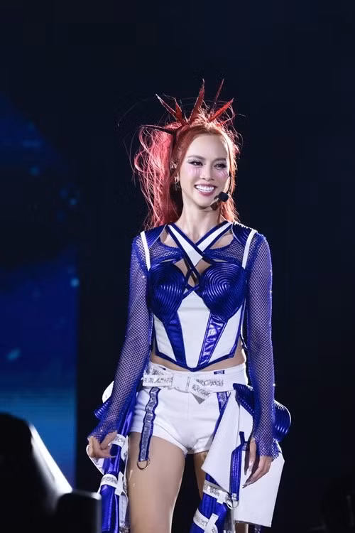 Theo Saostar, vợ chồng Vũ Ngọc Anh sẽ dành nhiều thời gian cho nghệ thuật, rồi sau đó một vài năm sau mới nghĩ đến chuyện sinh con. Ảnh: FB Vũ Ngọc Anh.