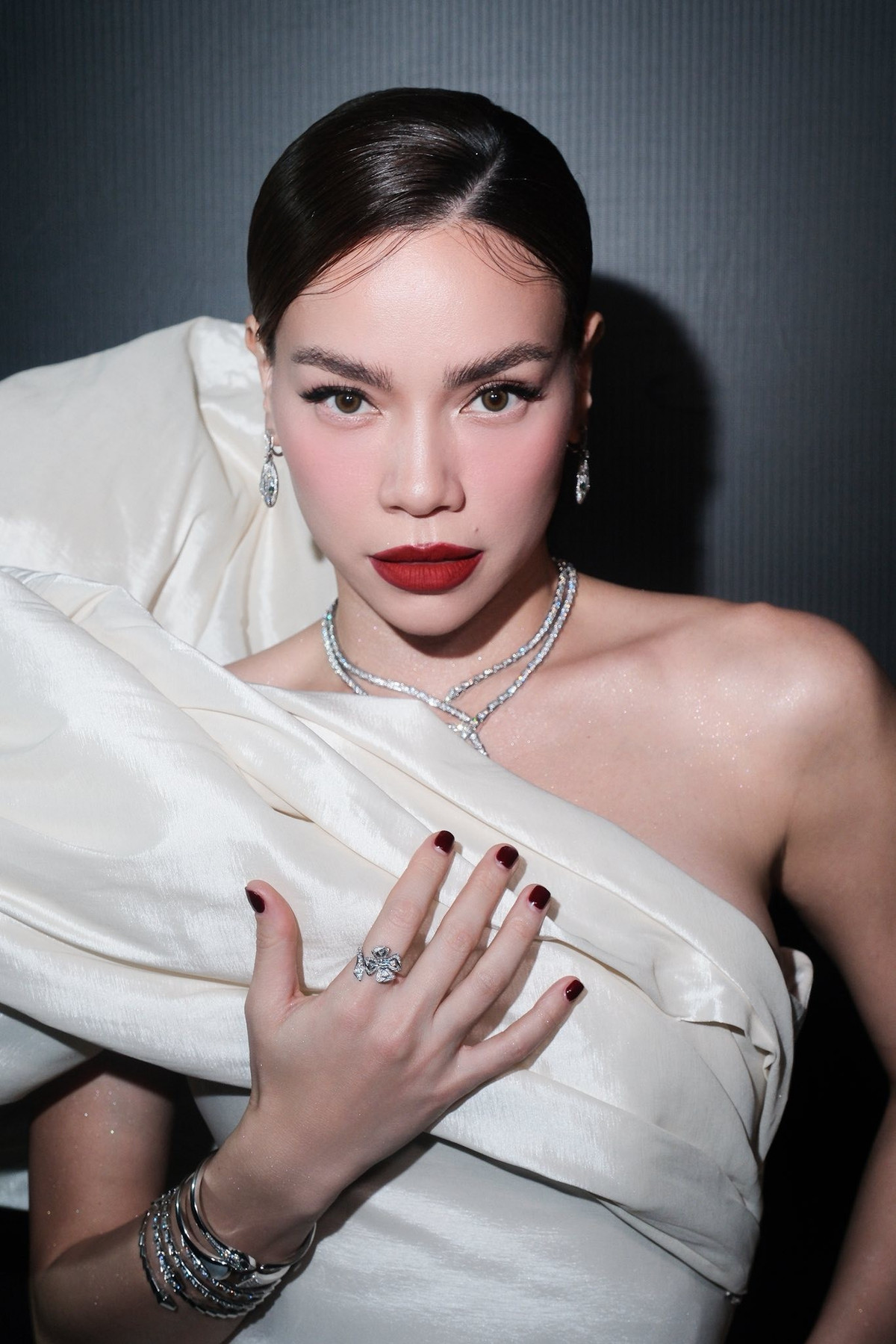 View - Hồ Ngọc Hà tận hưởng kỳ nghỉ đầu năm, vóc dáng quyến rũ gây chú ý | Báo Tri thức và Cuộc sống - TIN TỨC PHỔ BIẾN KIẾN THỨC 24H