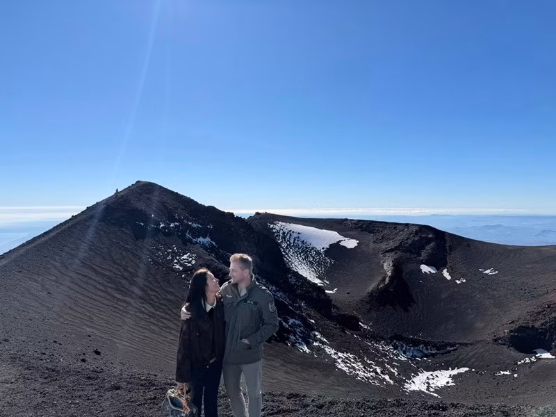 Cris dẫn Minh Tú đi châu Âu đón tuổi mới trong năm 2025.