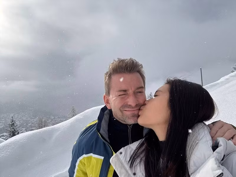 Cặp đôi từng hẹn hò khi Minh Tú chưa nổi tiếng. Sau nhiều năm chia tay, Minh Tú và Cris nối lại tình xưa. Ảnh: FB Minh Tú.