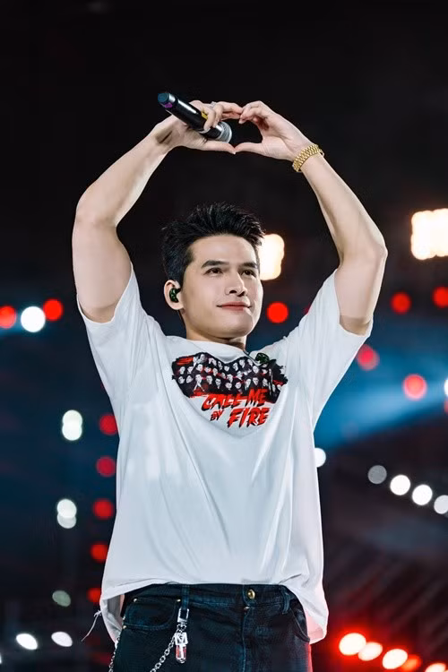 Năm 2024, Quốc Thiên gây chú ý khi là một trong 17 anh tài chính thức gia nhập Gia tộc Anh tài toàn năng ở Anh trai vượt ngàn chông gai. Ảnh: FB Quốc Thiên.