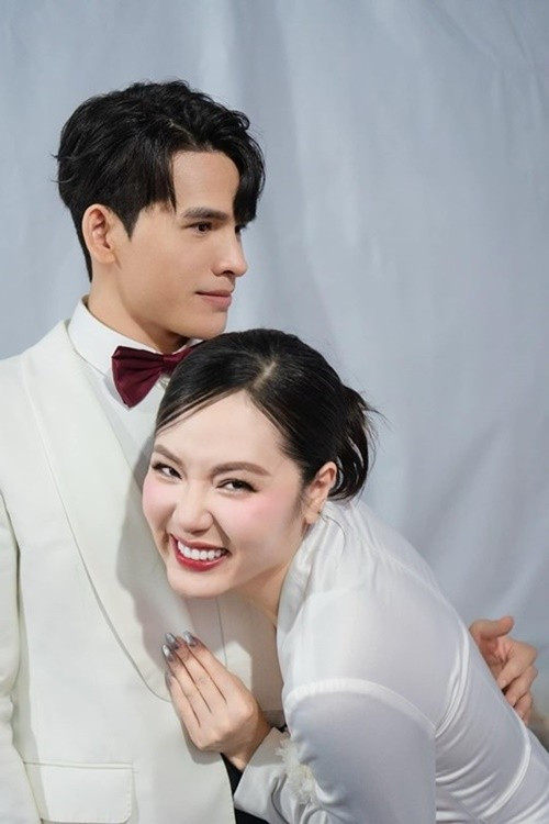 Quốc Thiên thân thiết với ca sĩ Phương Linh hơn 10 năm qua. Ảnh: FB Quốc Thiên.