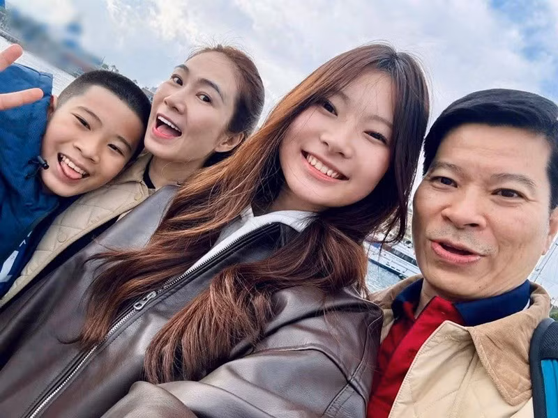 Vợ chồng Thanh Thảo Hugo đưa hai con đi du lịch châu Âu. Ảnh: Thanh Thảo Hugo.