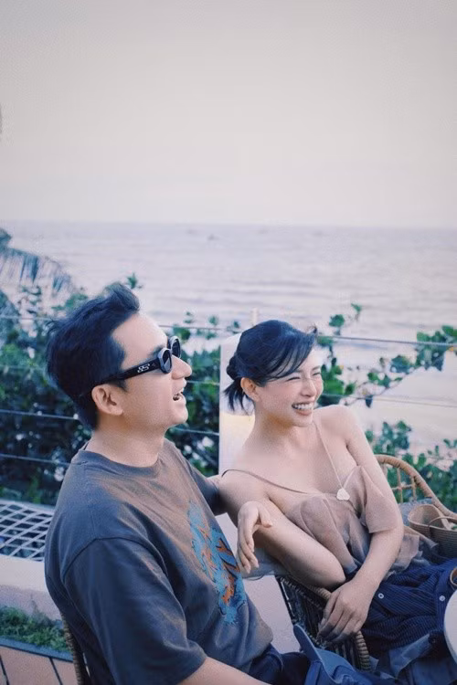 Khánh Vy tiết lộ, cô đầu tư vào mối quan hệ tình cảm với Phan Mạnh Quỳnh bởi nghĩ nam nhạc sĩ có tài, có đức. Ảnh: FB Huỳnh Khánh Vy.