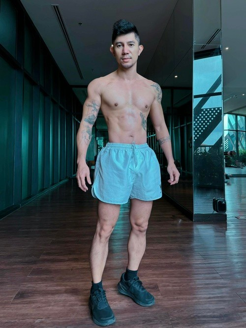 Lương Bằng Quang nhiều năm tập gym bởi vậy anh có thân hình cơ bắp. Ảnh: FB Lương Bằng Quang.