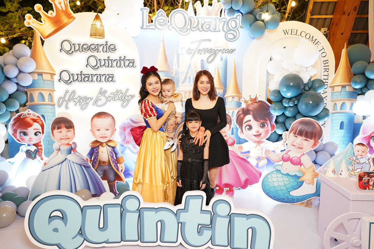 Lê Phương, Kha Ly, Thanh Trúc thường xuyên góp mặt trong các sự kiện quan trọng của Vân Trang. Ảnh: FB Vân Trang.