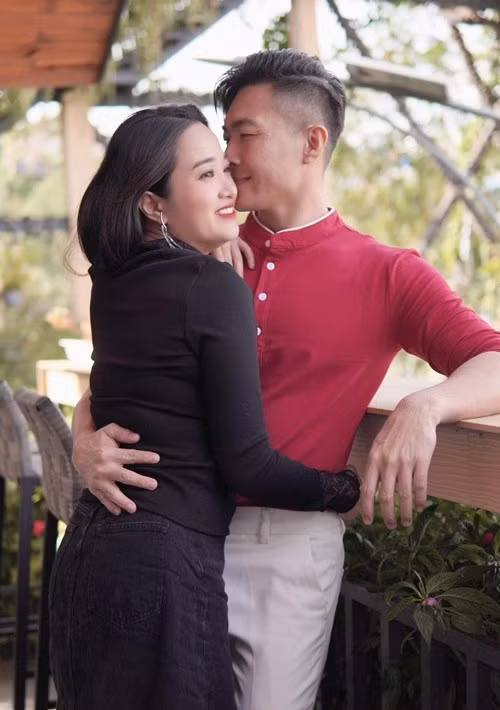 Vào tháng 9/2025, Quốc Cơ hoàn thành bảo vệ luận văn thạc sĩ Quản lý Văn hóa.