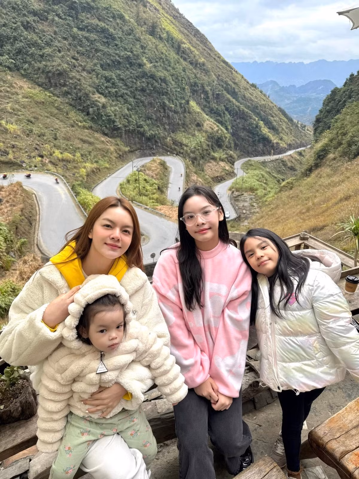 Phạm Quỳnh Anh cho biết, các video không đầy đủ, thậm chí bị cắt ghép, đã khiến các con của cô phải hứng chịu những lời công kích nặng nề.