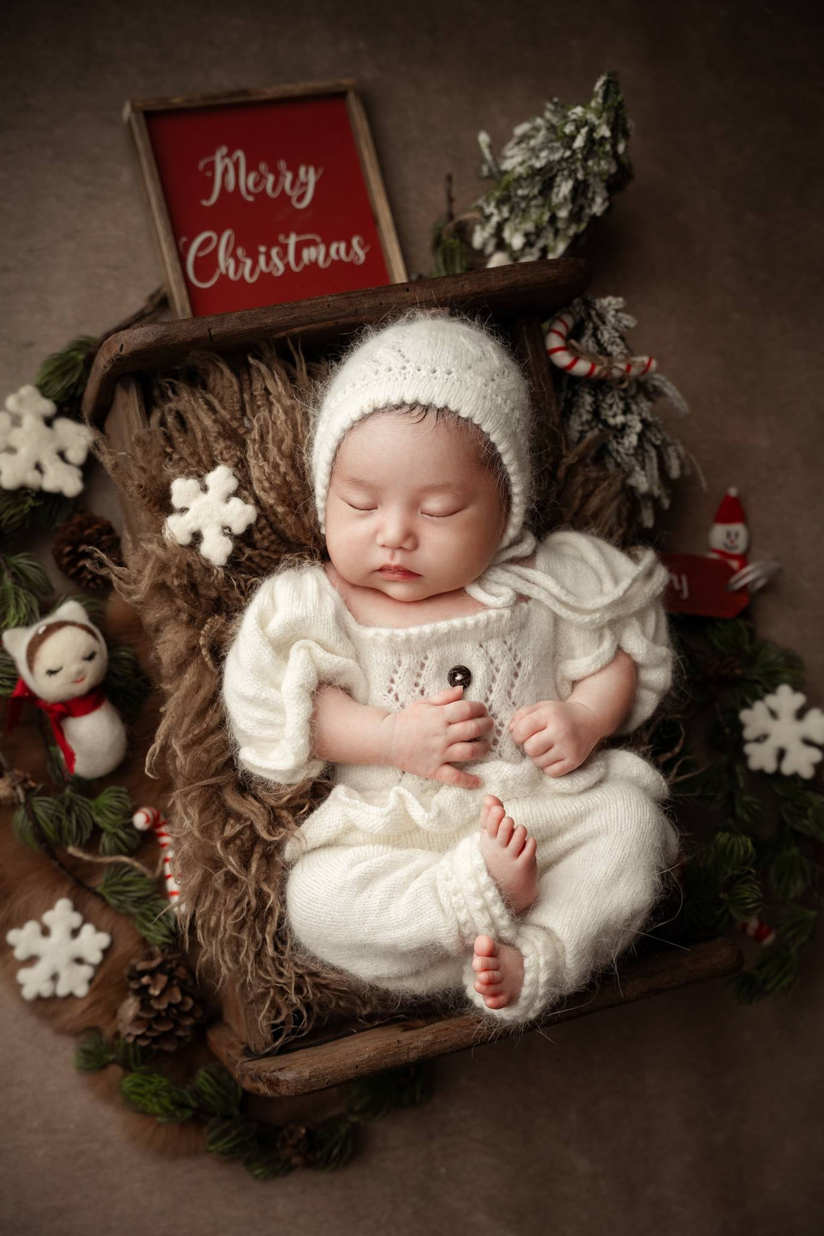 Bé Cheri được chụp ảnh nghệ thuật khi tròn 1 tháng tuổi.