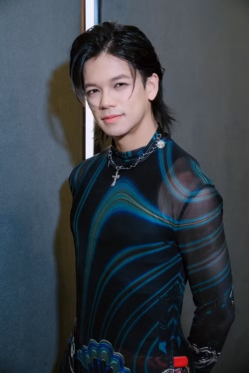 Theo Thông Tấn Xã Việt Nam, báo Bưu điện vùng Main bình luận, dù không chiến thắng ở Eurovision Song Contest, Trọng Hiếu vẫn giành được nhiều lời khen ngợi. Ảnh: FB Trọng Hiếu.