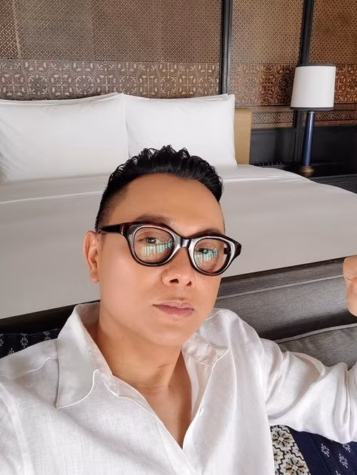 Sau thông tin nhà thiết kế Công Trí bị bắt vì ma túy, nhiều khán giả cho rằng anh đánh mất sự nghiệp thiết kế thời trang. Ảnh: Saostar.