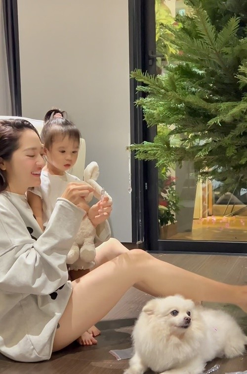 Bảo Anh cùng con gái Misumi đang sống trong một căn hộ cao cấp được cho trị giá 10 tỷ đồng. Ảnh: FB Bảo Anh.