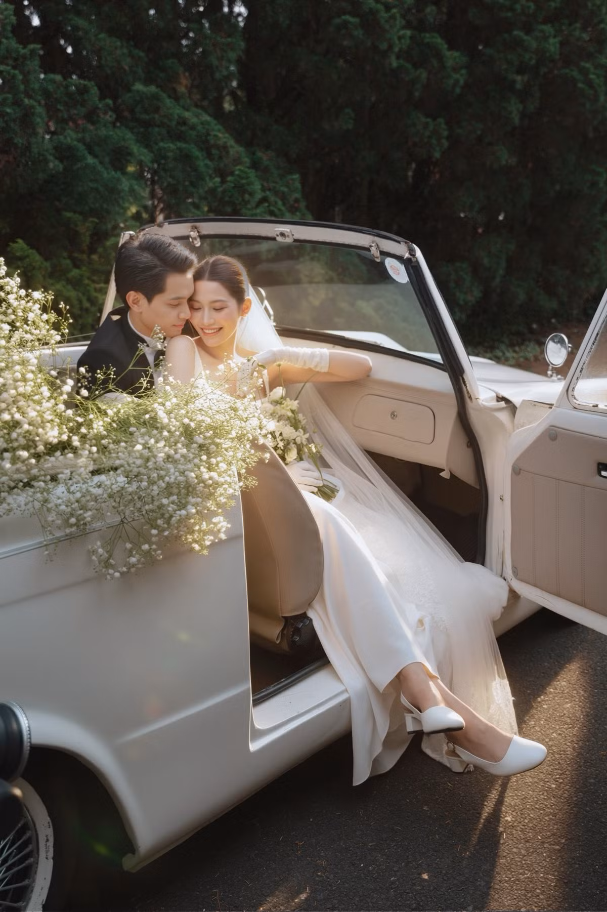 Buổi chụp diễn ra nhanh chóng để kịp “bắt lấy” khoảnh khắc trời nắng đẹp.