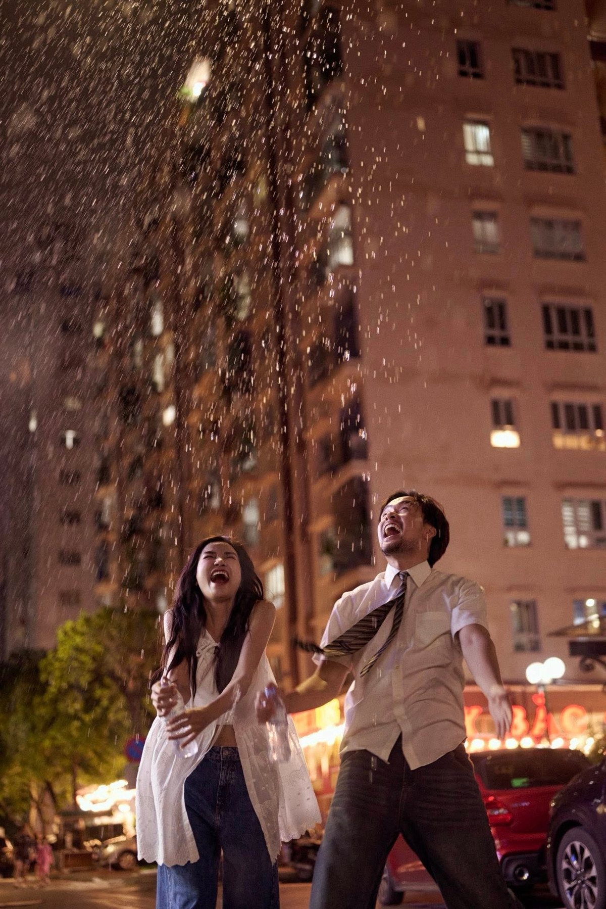 Trong cuộc phỏng vấn với Phụ Nữ Thủ Đô, Anh Đào cho biết, mỗi sáng cô vẫn được chồng chở đi làm. Vợ chồng nữ diễn viên đã có dự định có con. Ảnh: FB Anh Đào.