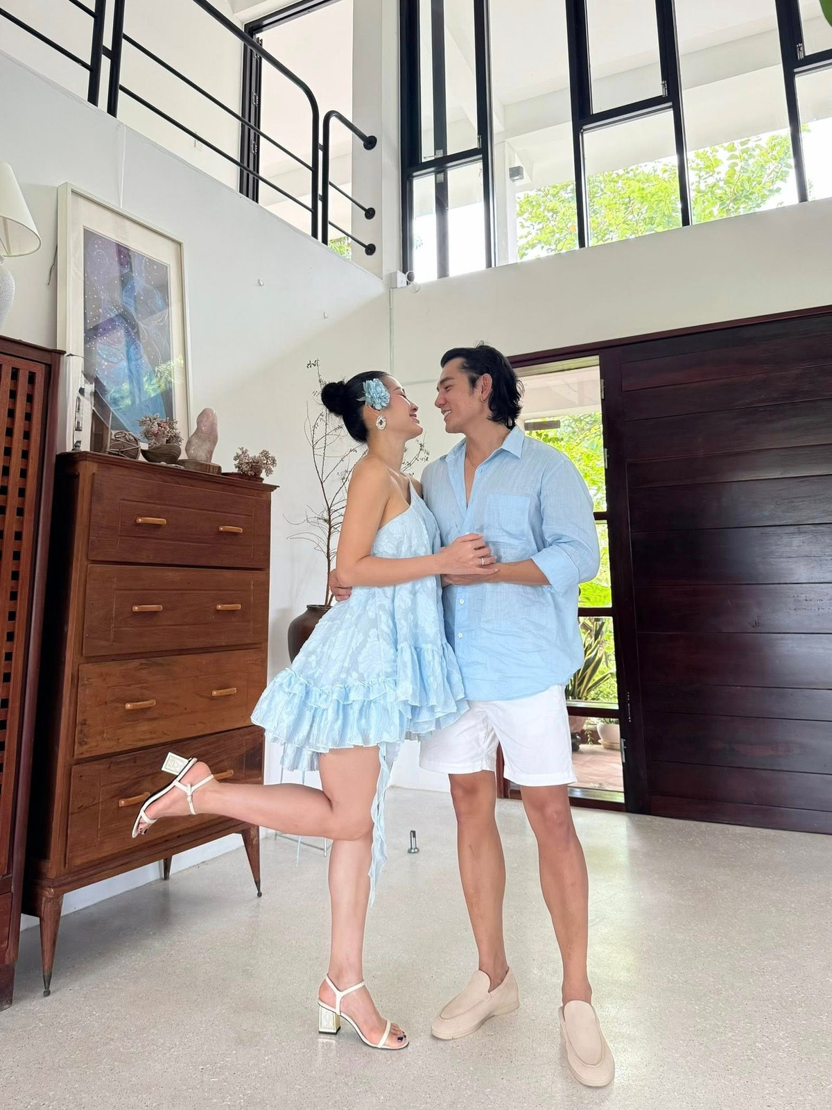 Phương Trinh Jolie và Lý Bình công khai hẹn hò năm 2021. Cặp đôi kết hôn năm 2022. Ảnh: FB Phương Trinh Jolie.