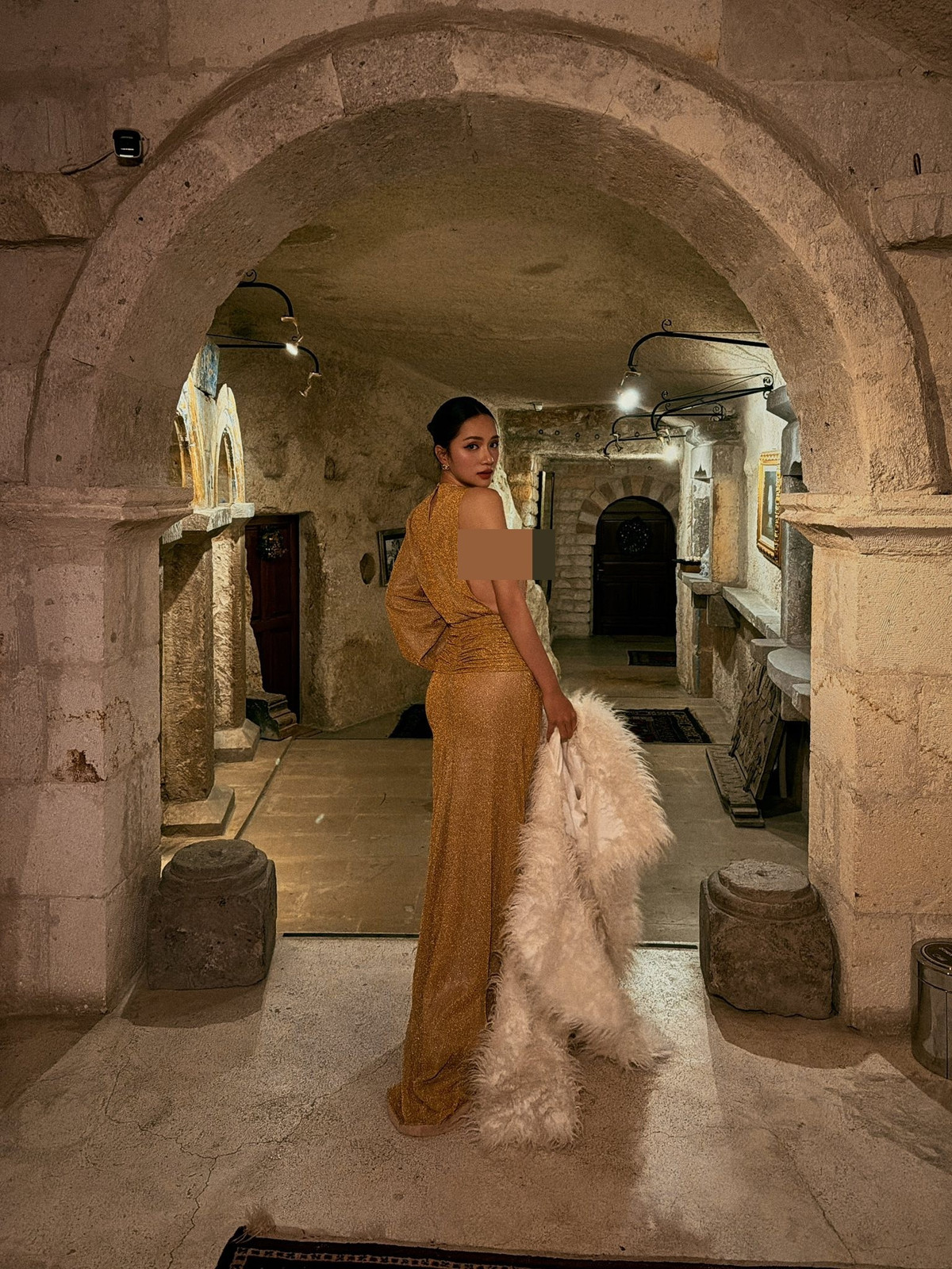 Hương Giang đón giao thừa và tuổi mới ở nước ngoài. Ảnh: Instagram Hương Giang.