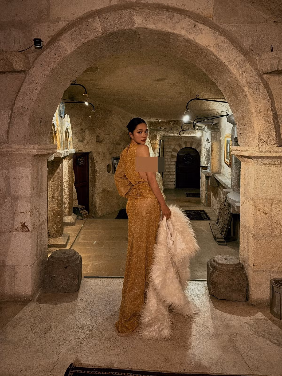 Hương Giang đón giao thừa và tuổi mới ở nước ngoài. Ảnh: Instagram Hương Giang.