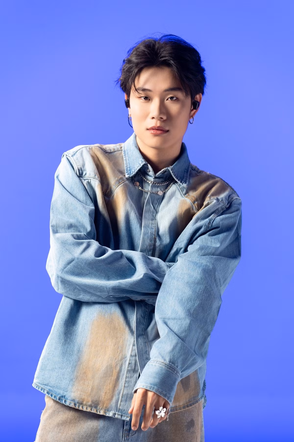 Sản phẩm đầu tay của Dương Domic là Candy, kết hợp với rapper Hàn Quốc Microdot. Ảnh: FB Dương Domic.