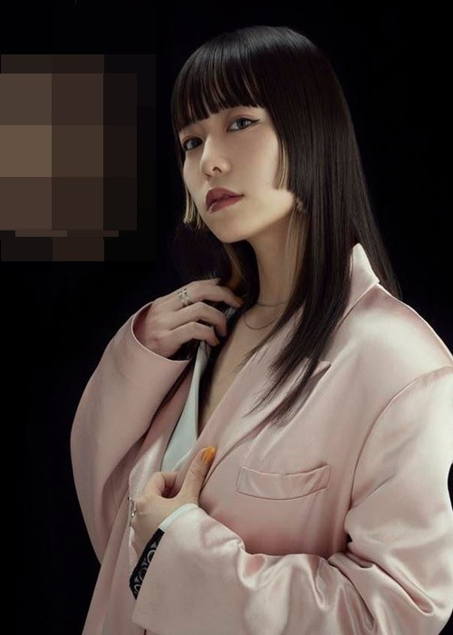 Miyuna có ngoại hình xinh đẹp, gu ăn mặc cá tính. Ảnh: Instagram Miyuna.