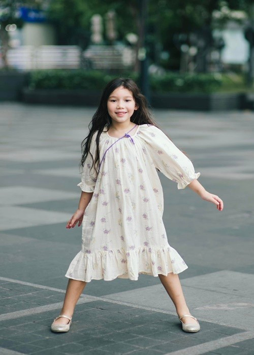 Con gái lai Tây của Hà Anh sinh năm 2018, xinh xắn.