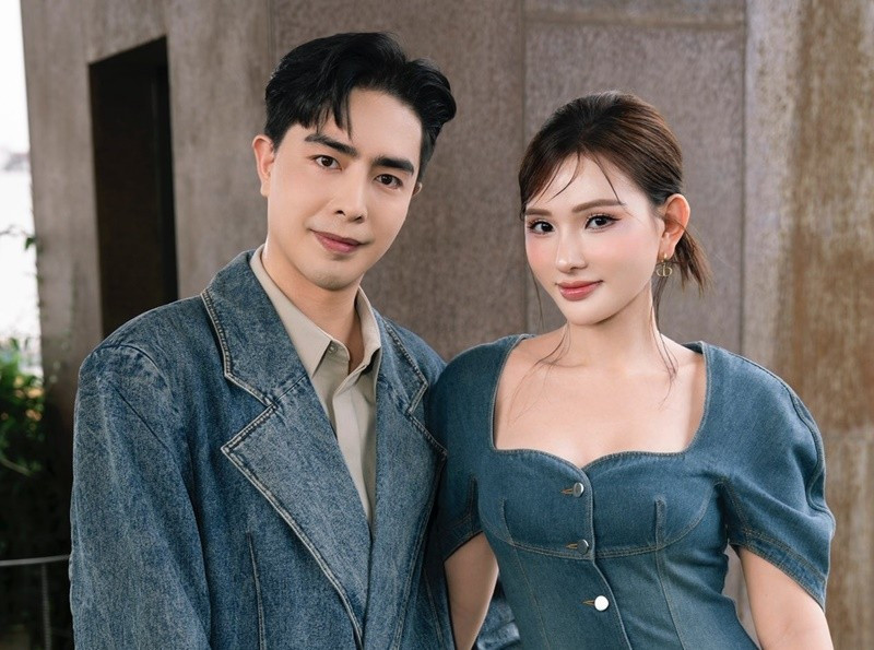 Sau 1 lần ly hôn, có cậu con trai riêng Henry, nữ ca sĩ Thu Thủy làm đám cưới với Kin Nguyễn vào năm 2019. Hiện tại, cuộc hôn nhân của cựu thành viên nhóm Mây Trắng vẫn ngọt ngào và ấm áp. Ảnh: FB Thu Thủy.