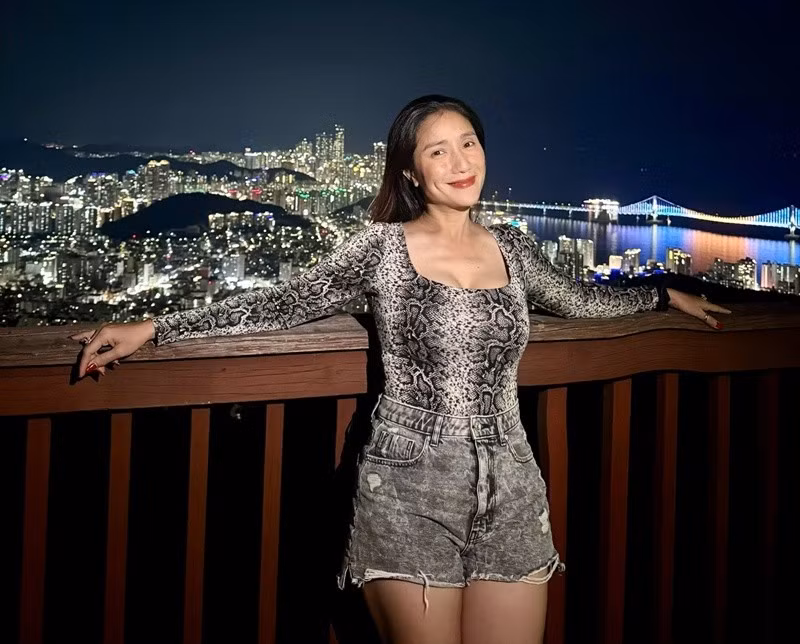 Cát Tường từng qua một lần đò. Sau đó, cô trải qua 3 cuộc tình với người kém tuổi. Trong cuộc phỏng vấn với Vietnamnet, Cát Tường cho biết, cô vẫn chưa đủ may mắn và duyên để gặp người phù hợp.