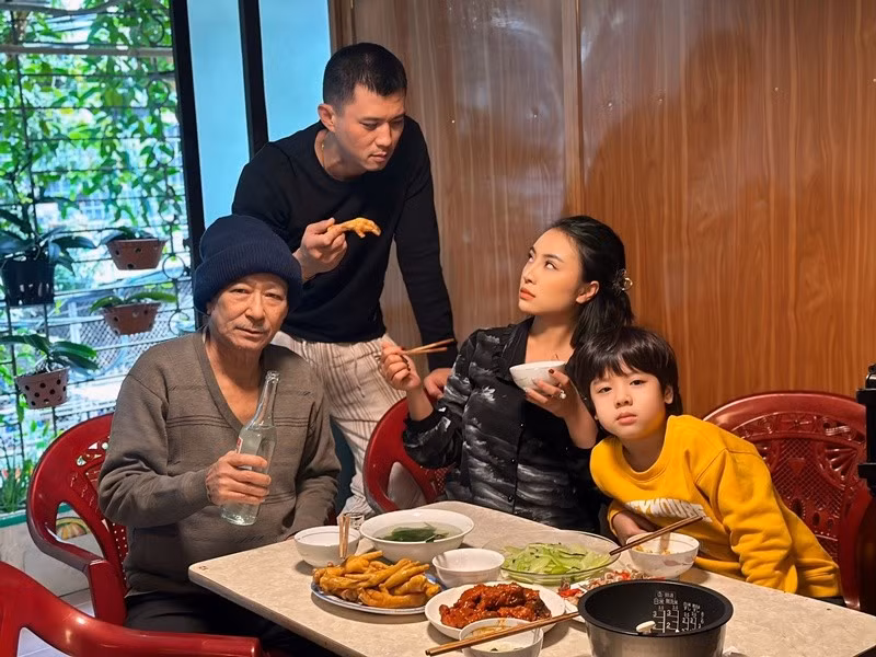 Khi biết tin các đoàn phim tuyển chọn diễn viên, mẹ Bảo Nam đã cho con đi casting và cậu nhóc may mắn được chọn đóng một số vai. Ảnh: Vietnamnet.