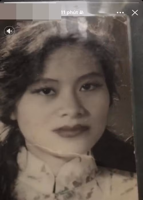 Mẹ đẻ Khánh Thi ngày trẻ từng là hoa khôi của làng. Ảnh: Thương Hiệu Pháp Luật.