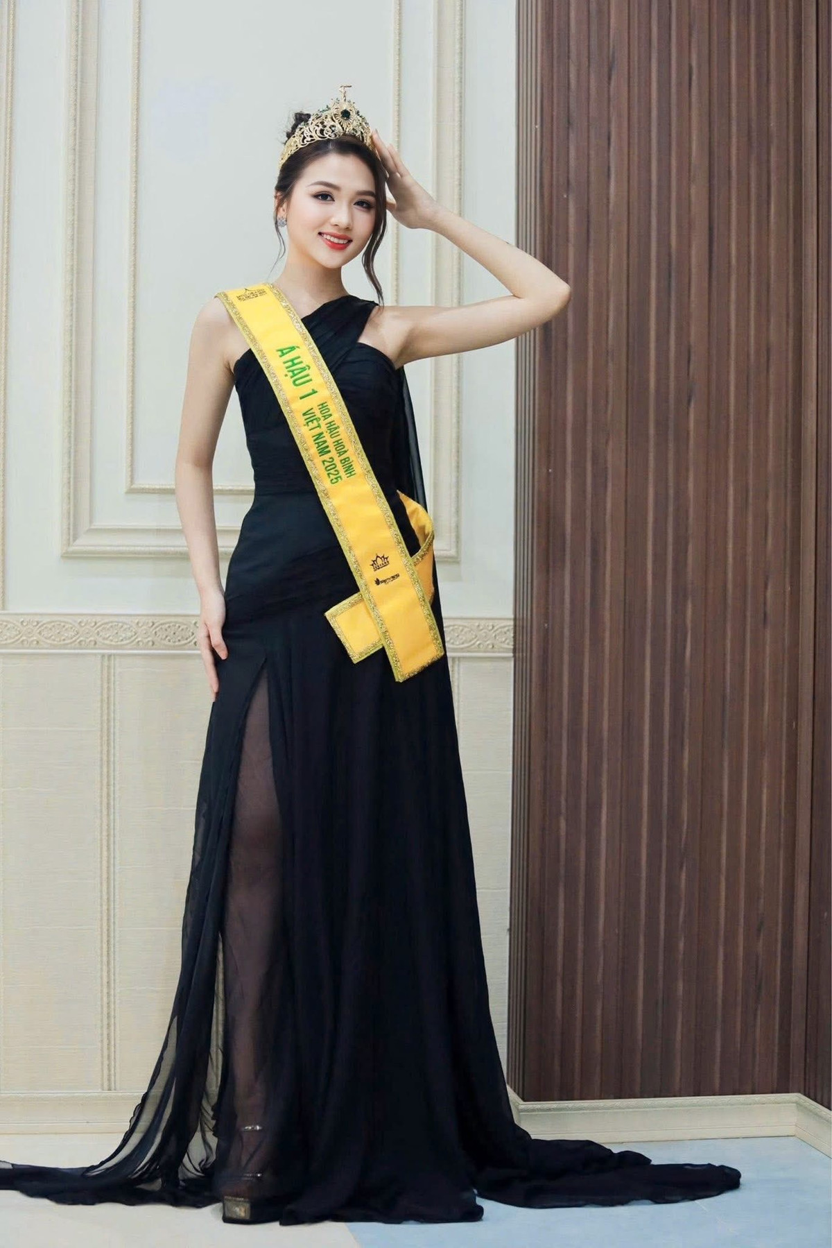 View - Thu Ngân ngày càng gợi cảm, ngọt ngào sau Miss Grand Vietnam 2025 | Báo Tri thức và Cuộc sống - TIN TỨC PHỔ BIẾN KIẾN THỨC 24H
