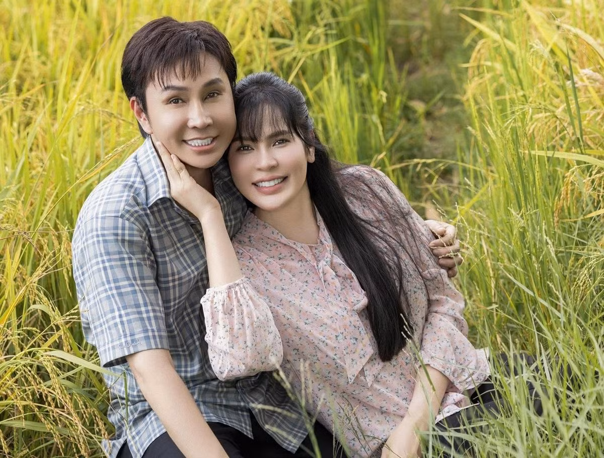 Vũ Luân cùng Phương Lê chuẩn bị mọi thứ cho con chung sắp chào đời. "Làm cha ở tuổi 53 với tôi là điều hạnh phúc không tưởng. Thời điểm này không phải muộn mà là đúng lúc", Vũ Luân cho hay.