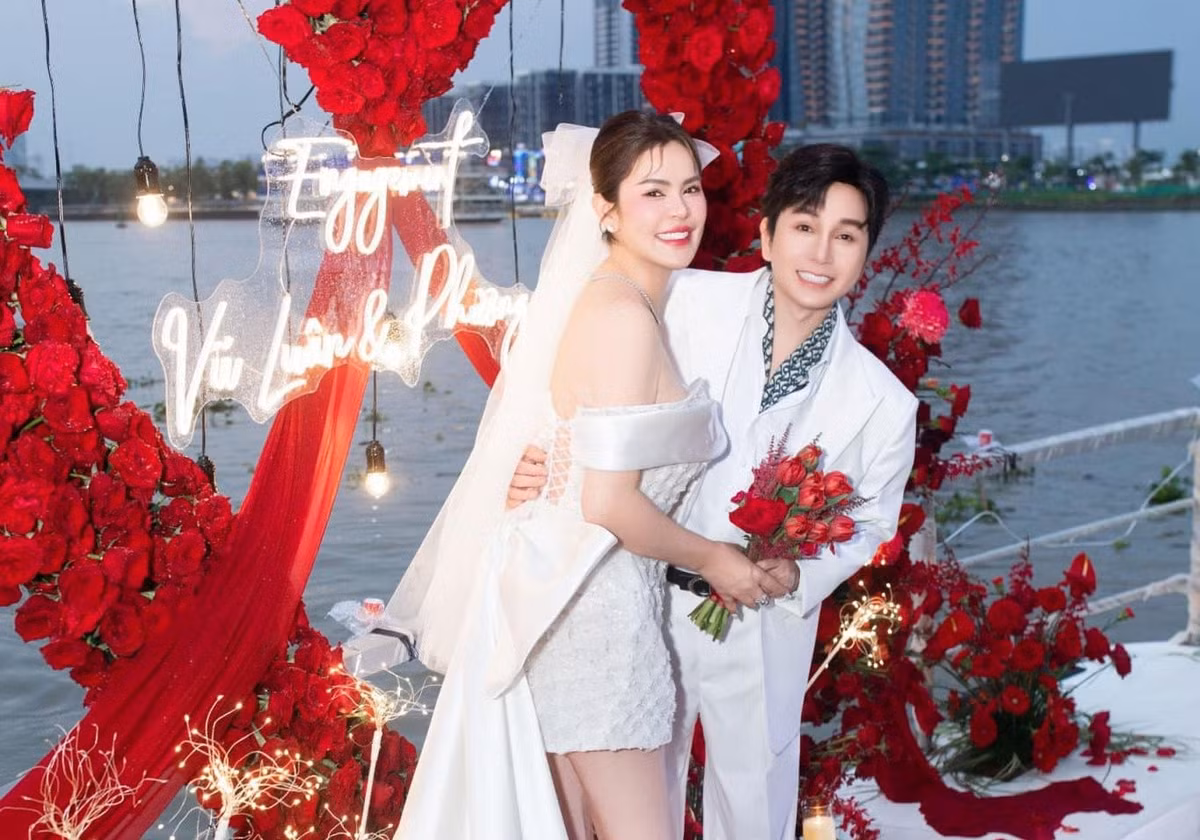 “Giấy chứng nhận kết hôn với tôi là lời khẳng định rõ ràng nhất rằng: “Tôi thương Phương Lê, lấy cô ấy làm vợ 1 cách danh chính ngôn thuận”, Vũ Luân chia sẻ trên Vietnamnet.