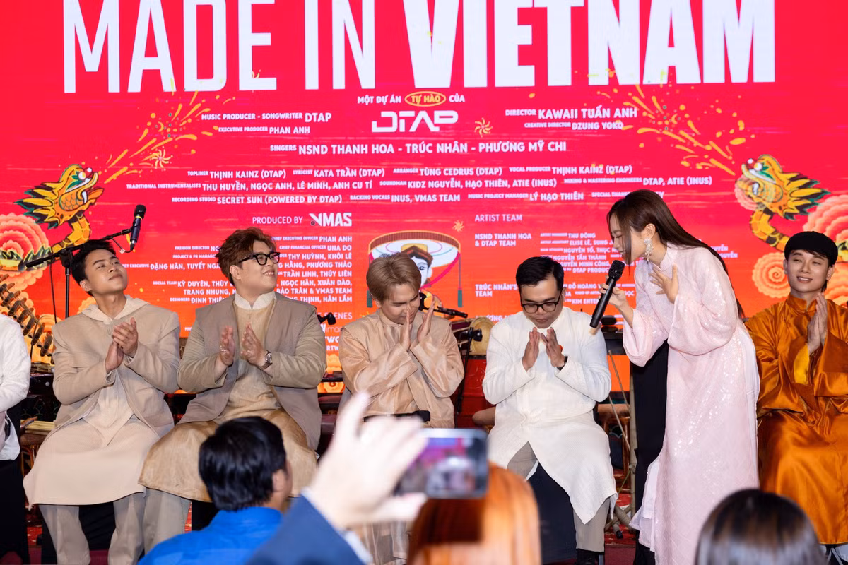 Ngoài Phương Mỹ Chi, Trúc Nhân và NSND Thanh Hoa cũng góp giọng trong Made in Vietnam của DTAP. Ảnh: FB Phương Mỹ Chi.