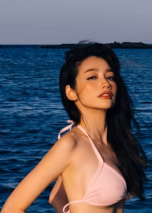 Trúc Diễm ngày càng gợi cảm sau khi trở lại cuộc sống độc thân vào năm 2021. Ảnh: FB Trúc Diễm.