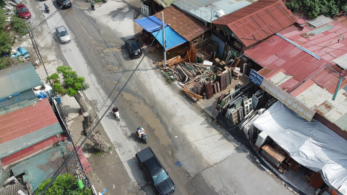 Thời điểm cuối tháng 5/2025, toàn bộ khu vực dự án gần như “án binh bất động”, không có sự hiện diện của đơn vị thi công, máy móc.