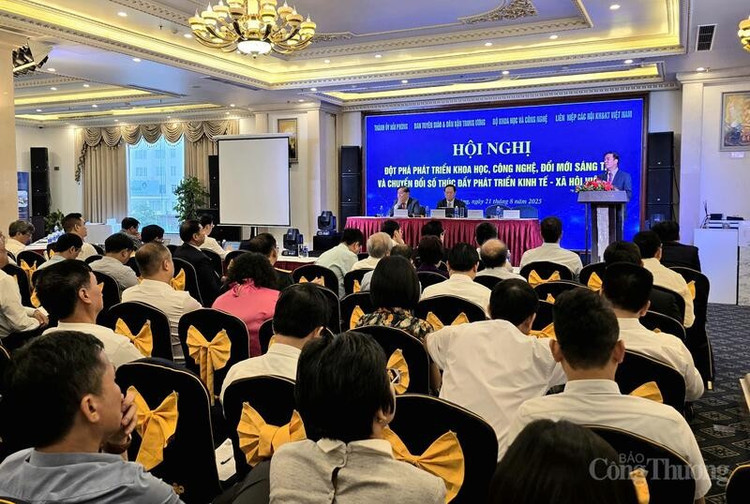 Toàn cảnh hội nghị Toàn cảnh hội nghị
