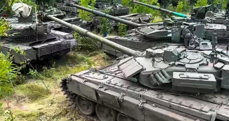 Cận cảnh dàn vũ khí Wagner chuyển giao cho Bộ Quốc phòng Nga